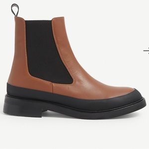 FRAME Le Holland Leather Chelsea Boots